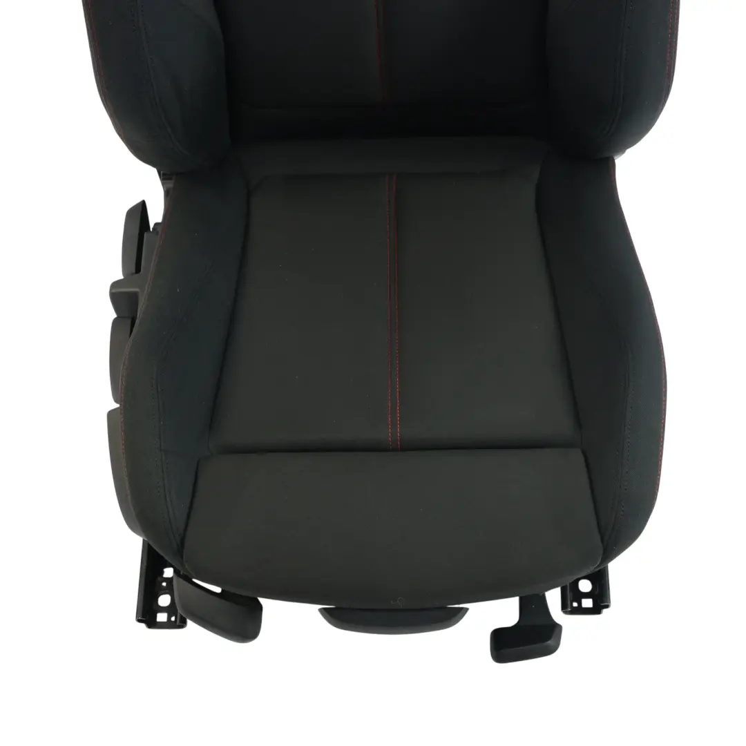 Siège Avant Droit Tissu Sport Rouge Anthracite pour BMW F20 à propos du numéro de pièce 7295134 BMW F20 Siège Avant Droit Tissu Sport Rouge Anthracite - SKU 7295134-5 - Numéro de pièce 7295134