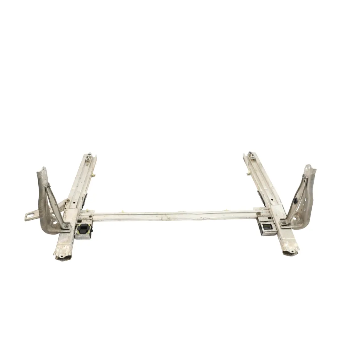 Paraurti Anteriore Crosslink Radiatore Supporto per BMW X1 F48 Mini F60 con numero di parte 7301605 BMW X1 F48 Mini F60 Paraurti Anteriore Crosslink Radiatore Supporto - SKU 7301605-2 - Numero di parte 7301605