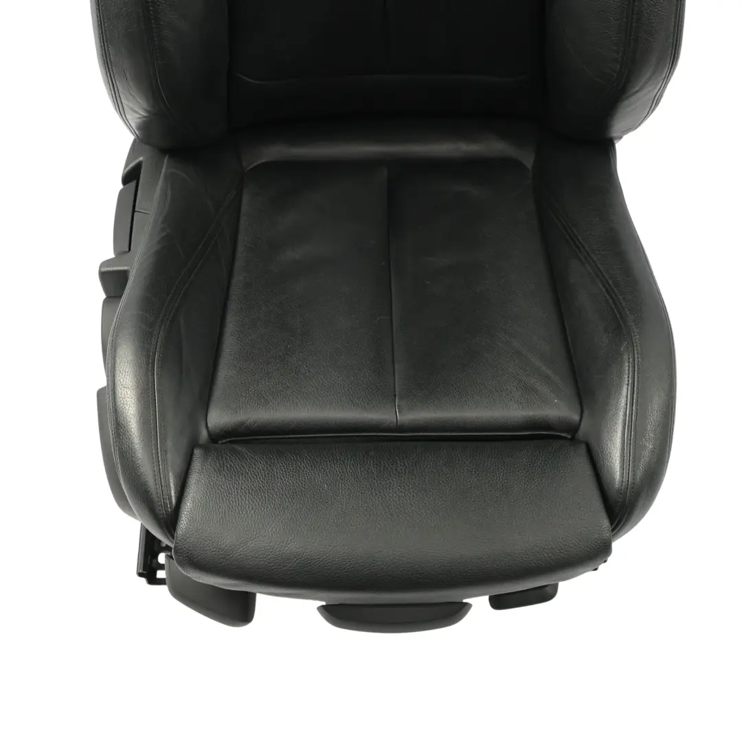 Siège Avant Sport Chauffant En Cuir Dakota Noir Côté Droit pour BMW F21 F22 F32 à propos du numéro de pièce 7319590 BMW F21 F22 F32 Siège Avant Sport Chauffant En Cuir Dakota Noir Côté Droit - SKU 7319590-1 - Numéro de pièce 7319590