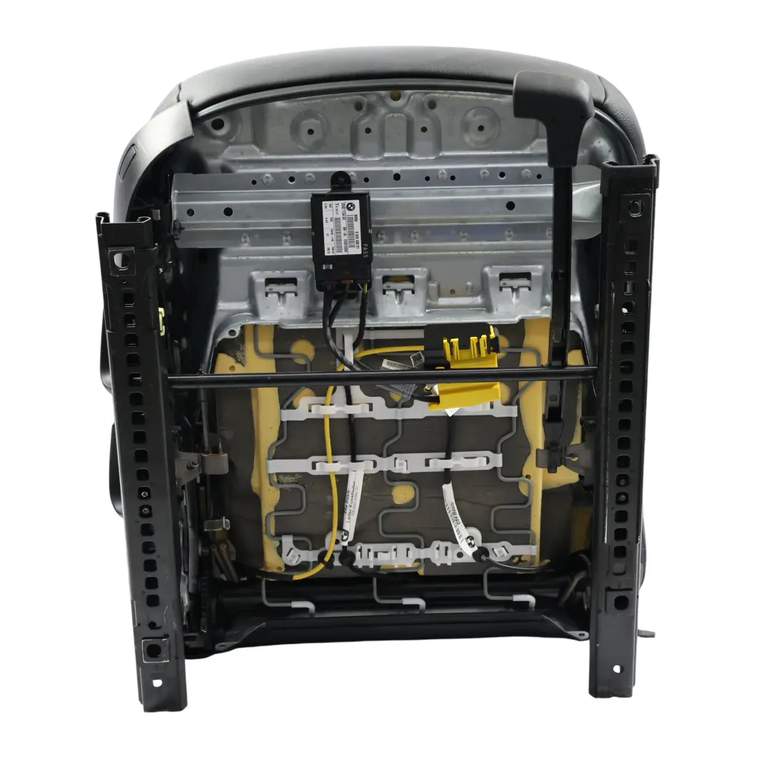 Fotel Przedni Prawy Przód Grzany Skóra Nevada Czarna do BMW X1 E84 o numerze 7324174 BMW X1 E84 Fotel Przedni Prawy Przód Grzany Skóra Nevada Czarna - SKU 7324174-2 - Numer Części 7324174