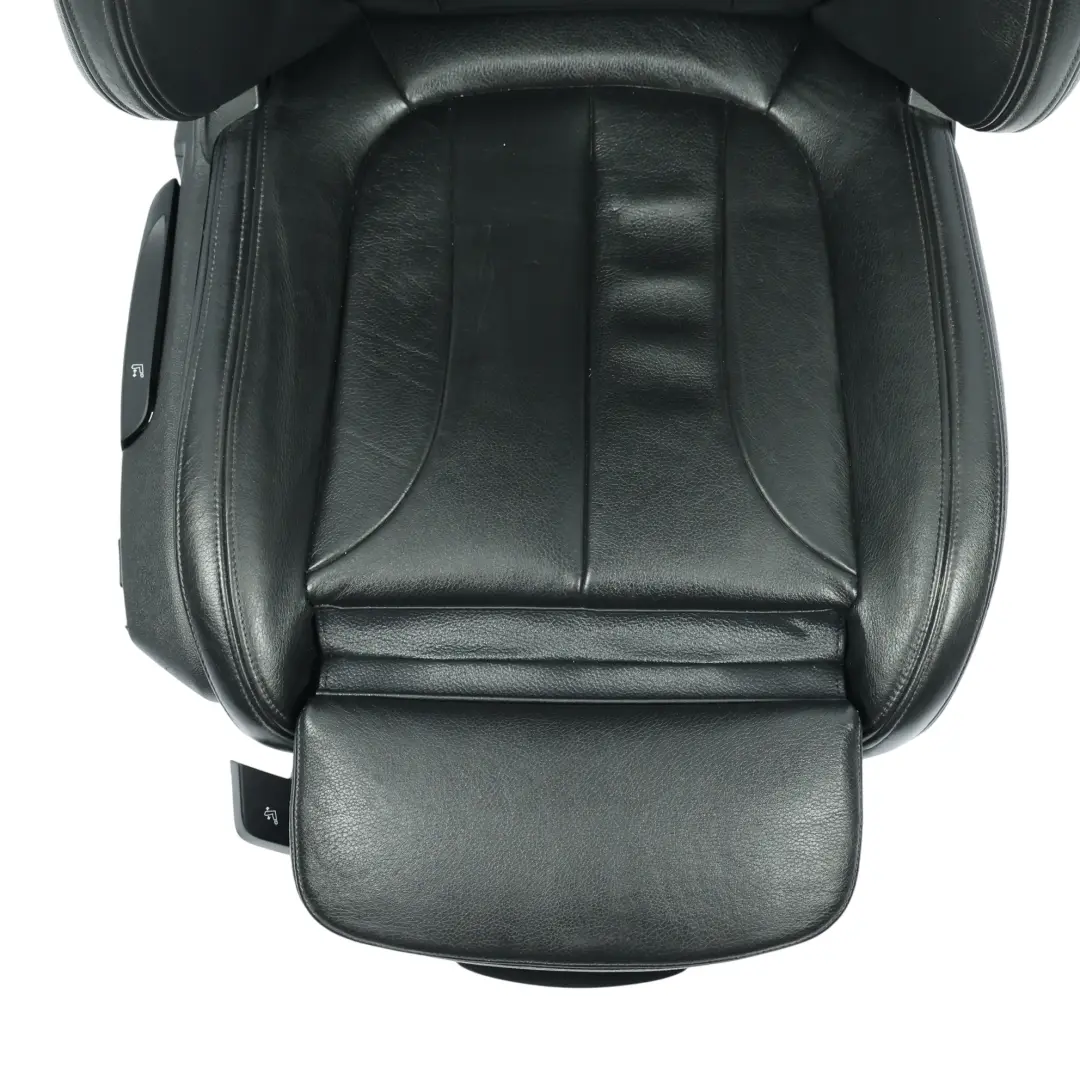 Przedni Fotel Skórzany Czarny Prawy do BMW F46 M Sport o numerze 7374870 BMW F46 M Sport Przedni Fotel Skórzany Czarny Prawy - SKU 7374870-4 - Numer Części 7374870