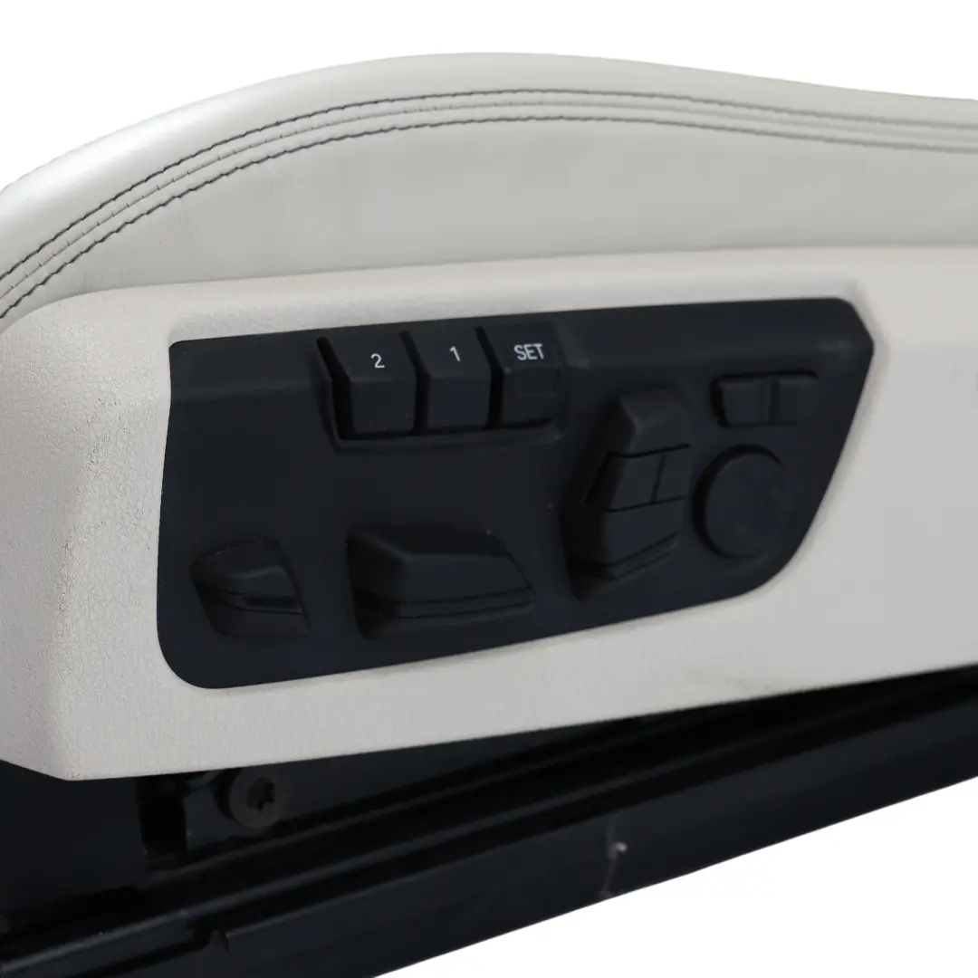 Siège Confort Avant Gauche Mémoire Chauffant Nappa Ivoire Blanc Noir pour BMW F06 LCI à propos du numéro de pièce 7388045 BMW F06 LCI Siège Confort Avant Gauche Mémoire Chauffant Nappa Ivoire Blanc Noir - SKU 7388045-1 - Numéro de pièce 7388045