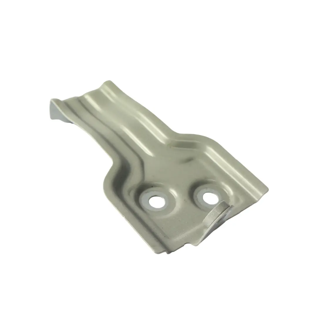 Soporte Guardabarros Delantero Derecho Montaje Alpinweiss 3-300 para BMW G01 con número de pieza 7397516 BMW G01 Soporte Guardabarros Delantero Derecho Montaje Alpinweiss 3-300 - SKU 7397516-AW - Número de pieza 7397516