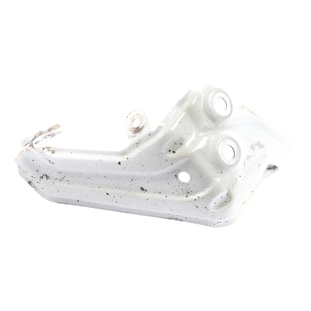 Staffa Laterale Support Parafango Anteriore Destro Alpinweiss 3 - 300 per BMW X3 G01 con numero di parte 7400220 BMW X3 G01 Staffa Laterale Support Parafango Anteriore Destro Alpinweiss 3 - 300 - SKU 7400220-AW - Numero di parte 7400220