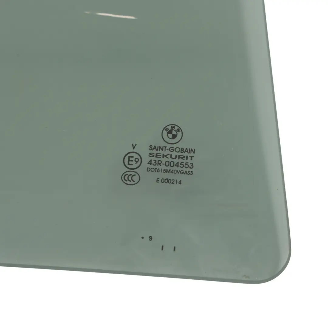 Trasera Derecha Puerta Ventana Vidrio AS3 Tintado Verde para BMW F46 Gran Tourer con número de pieza 7405710 BMW F46 Gran Tourer Trasera Derecha Puerta Ventana Vidrio AS3 Tintado Verde - SKU 7405710-1 - Número de pieza 7405710