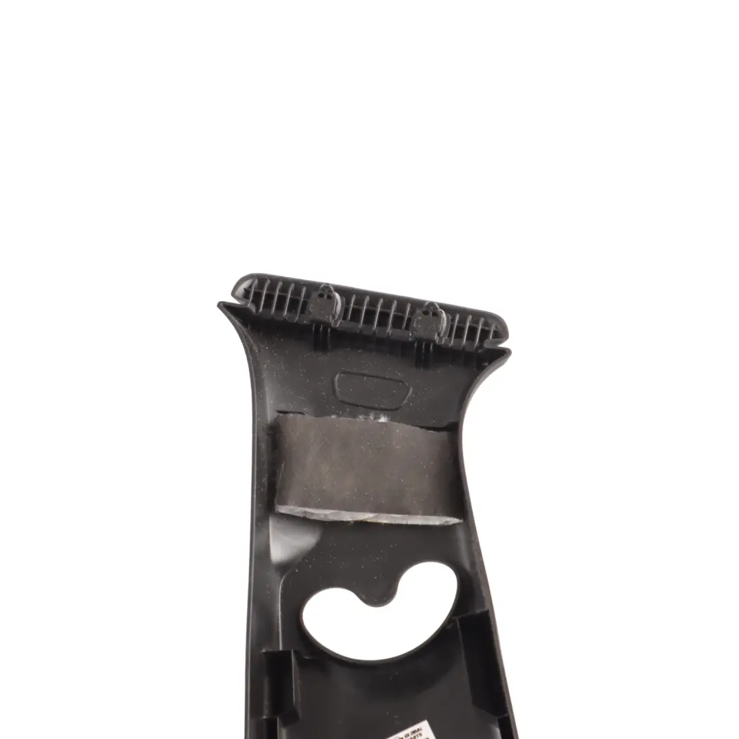 Tapa Columna B Pilar Derecha Embellecedor Panel Negro 7329588 para BMW F46 con número de pieza 7406240 BMW F46 Tapa Columna B Pilar Derecha Embellecedor Panel Negro 7329588 - SKU 7406240 - Número de pieza 7406240