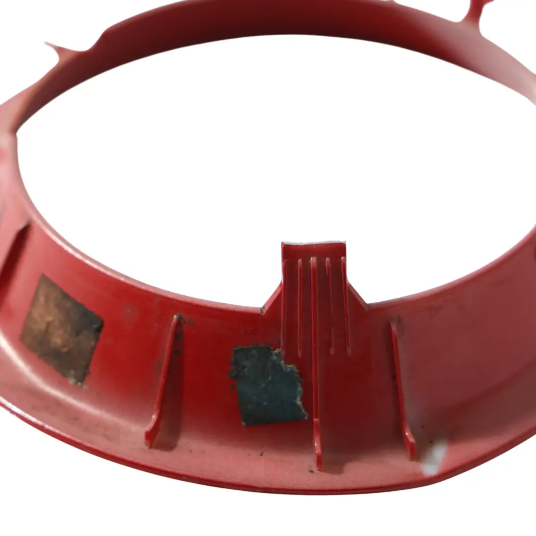 Tankdeckel Umrandung Kraftstofftank Blazing Red II - B83 für Mini Cooper F55 mit Teilenummer 7411097 Mini Cooper F55 Tankdeckel Umrandung Kraftstofftank Blazing Red II - B83 - SKU 7411097-BRMII - Teilenummer 7411097