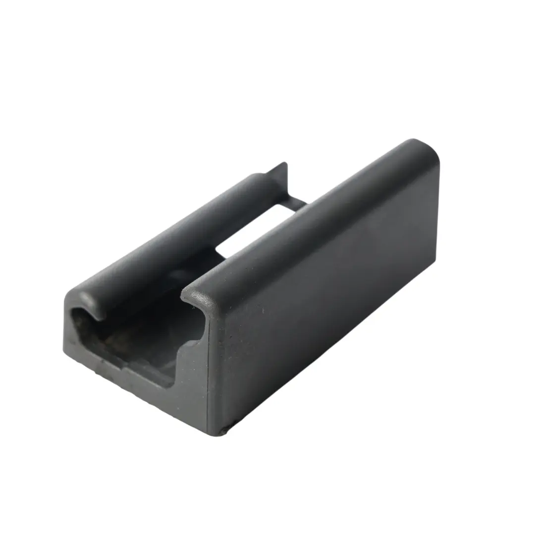 Osłona Szyny Fotela Przedniego Prawa Tylna do BMW X3 G01 X4 G02 G15 o numerze 7415076 BMW X3 G01 X4 G02 G15 Osłona Szyny Fotela Przedniego Prawa Tylna - SKU 7415076 - Numer Części 7415076