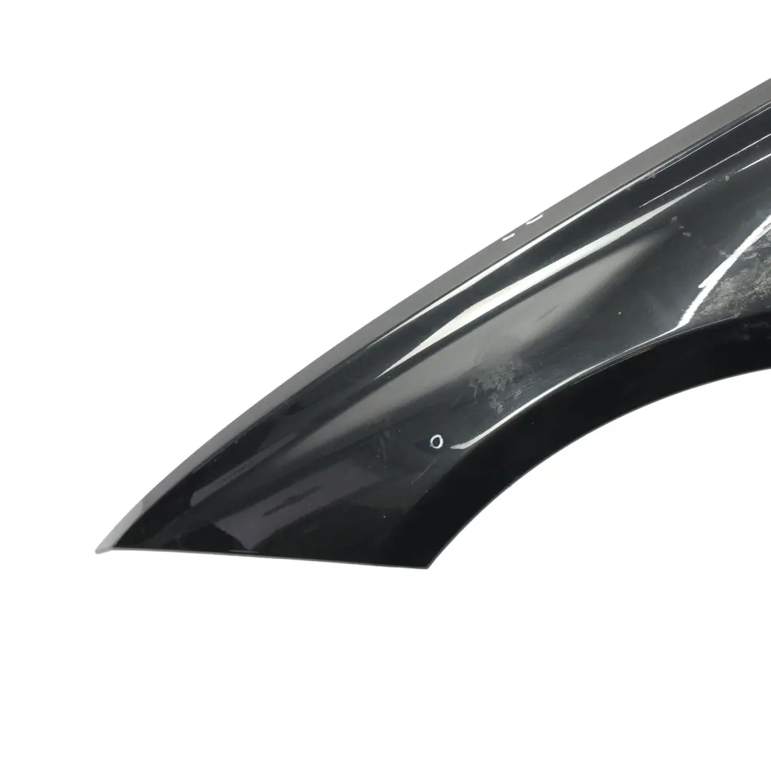 Parafango laterale F31 anteriore sinistro Nero Zaffiro - 475 per BMW F30 con numero di parte 7438439 BMW F30 Parafango laterale F31 anteriore sinistro Nero Zaffiro - 475 - SKU 7438439-BS1 - Numero di parte 7438439
