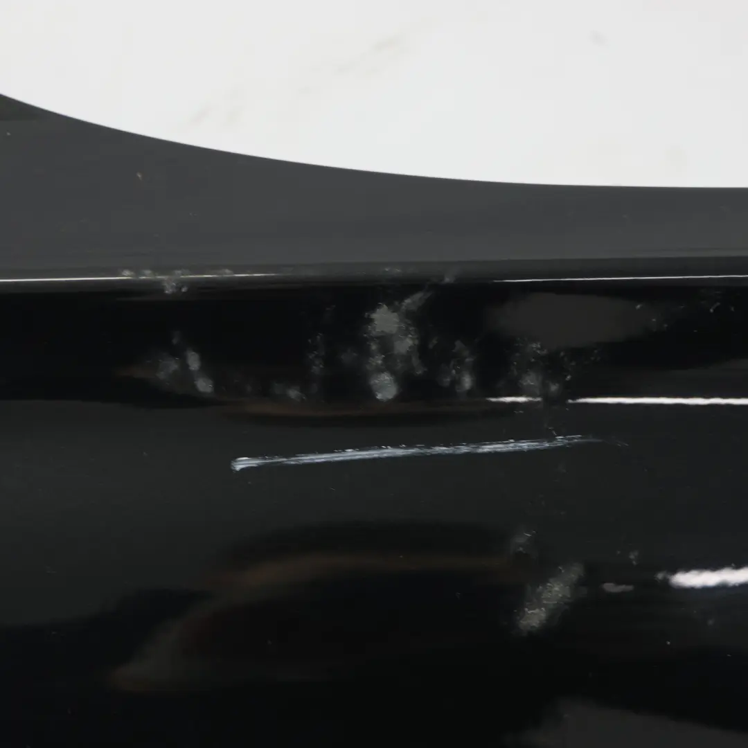 Panel Lateral Guardabarros Delantero Derecho Black Sapphire - 475 para BMW F30 F31 con número de pieza 7438440 BMW F30 F31 Panel Lateral Guardabarros Delantero Derecho Black Sapphire - 475 - SKU 7438440-BS3 - Número de pieza 7438440