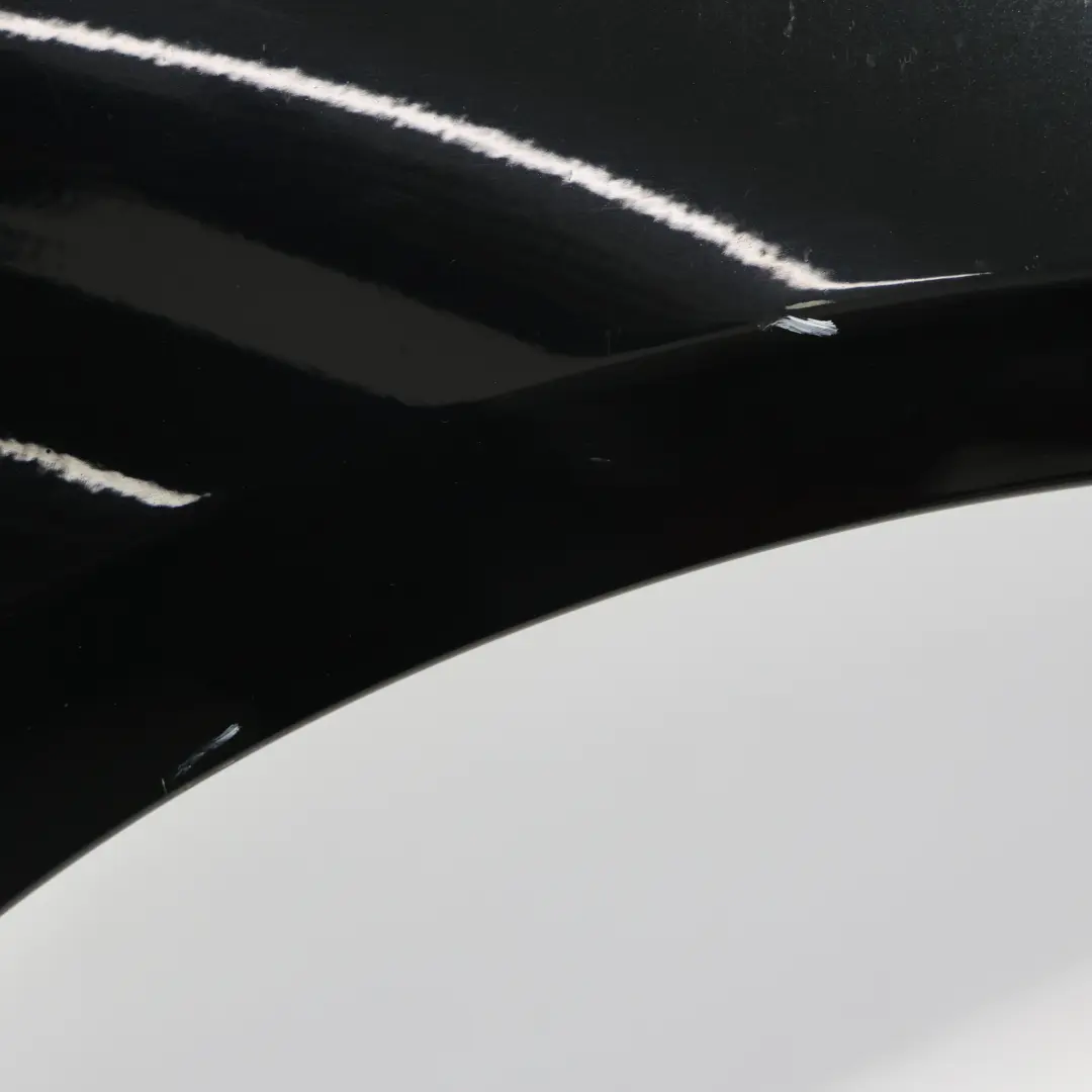 Panel Lateral Guardabarros Delantero Derecho Black Sapphire - 475 para BMW F30 F31 con número de pieza 7438440 BMW F30 F31 Panel Lateral Guardabarros Delantero Derecho Black Sapphire - 475 - SKU 7438440-BS3 - Número de pieza 7438440