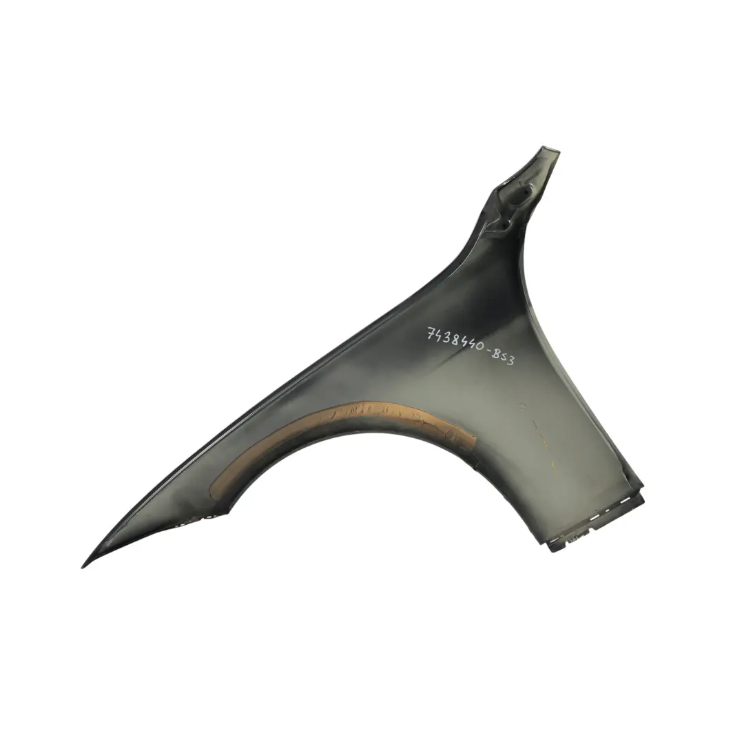 Panel Lateral Guardabarros Delantero Derecho Black Sapphire - 475 para BMW F30 F31 con número de pieza 7438440 BMW F30 F31 Panel Lateral Guardabarros Delantero Derecho Black Sapphire - 475 - SKU 7438440-BS3 - Número de pieza 7438440