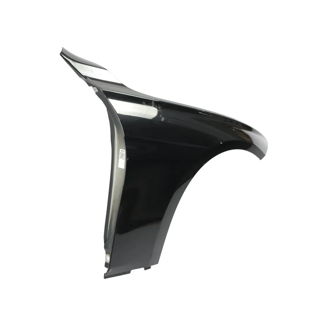 Pannello Parafango Laterale Anteriore Destro Black Sapphire - 475 per BMW F30 F31 con numero di parte 7438440 BMW F30 F31 Pannello Parafango Laterale Anteriore Destro Black Sapphire - 475 - SKU 7438440-BS3 - Numero di parte 7438440