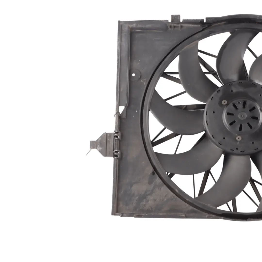 Radiator Cooling Fan Housing 600W to BMW E60 E61 E63 E65 Petrol Engine with Part number 7543282 BMW E60 E61 E63 E65 Petrol Engine Radiator Cooling Fan Housing 600W - SKU 7543282-6 - Part number 7543282