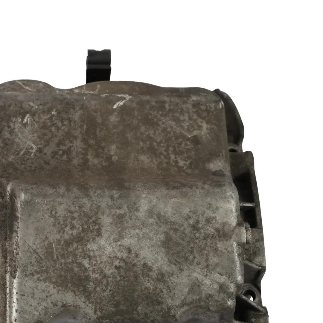 Oil Sump Pan N47N Diesel Engine to Mini R55 R56 R57 LCI R58 Engine with Part number 7811592 Mini R55 R56 R57 LCI R58 Engine Oil Sump Pan N47N Diesel Engine - SKU 7811592 - Part number 7811592