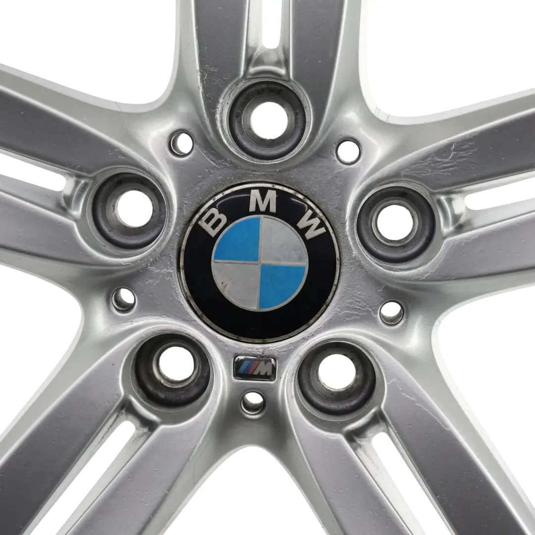 Jante Arrière Alliage Argentée 18" 8,5J ET:52 À Double Rayon pour BMW E81 E87 à propos du numéro de pièce 7839305 BMW E81 E87 Jante Arrière Alliage Argentée 18" 8,5J ET:52 À Double Rayon - SKU 7839305-7 - Numéro de pièce 7839305
