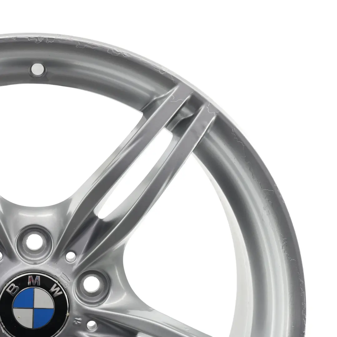 Pakiet Tylna Srebrna Felga Aluminiowa 19" 9J ET:40 326 do BMW Z4 E89 M o numerze 7842136 BMW Z4 E89 M Pakiet Tylna Srebrna Felga Aluminiowa 19" 9J ET:40 326 - SKU 7842136-1 - Numer Części 7842136