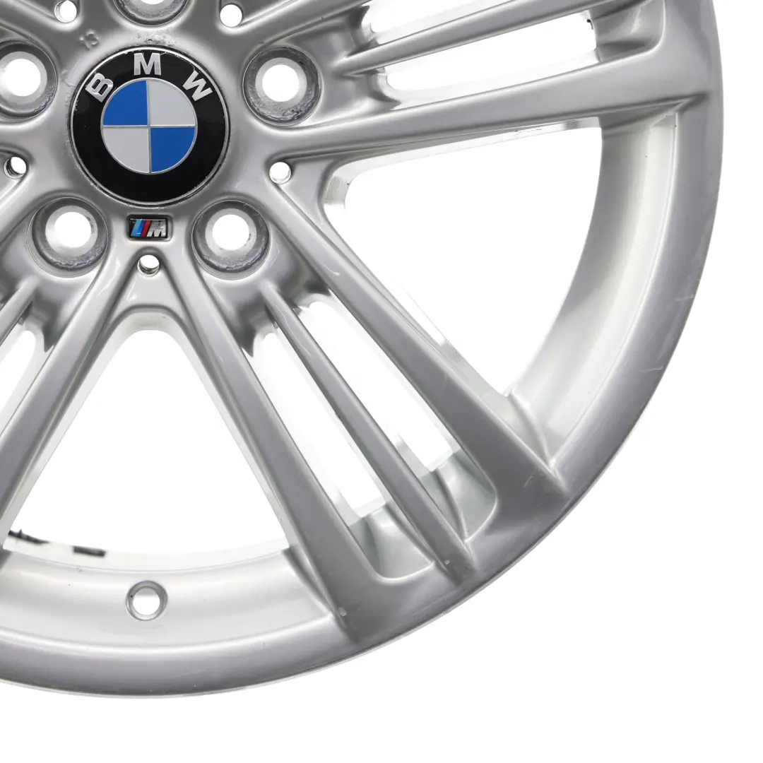 Srebrna Felga Aluminiowa 18" M 8J ET:43 do BMW X3 F25 X4 F26 o numerze 7844249 BMW X3 F25 X4 F26 Srebrna Felga Aluminiowa 18" M 8J ET:43 - SKU 7844249-2 - Numer Części 7844249