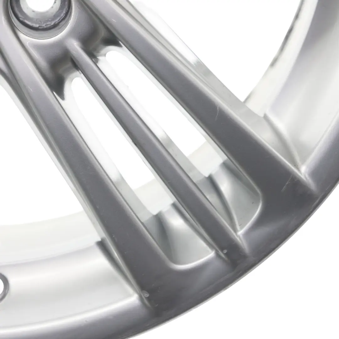Silberne Leicht Metall Felge 18" 8J ET:43 für BMW X3 F25 X4 F26 mit Teilenummer 7844249 BMW X3 F25 X4 F26 Silberne Leicht Metall Felge 18" 8J ET:43 - SKU 7844249-2 - Teilenummer 7844249