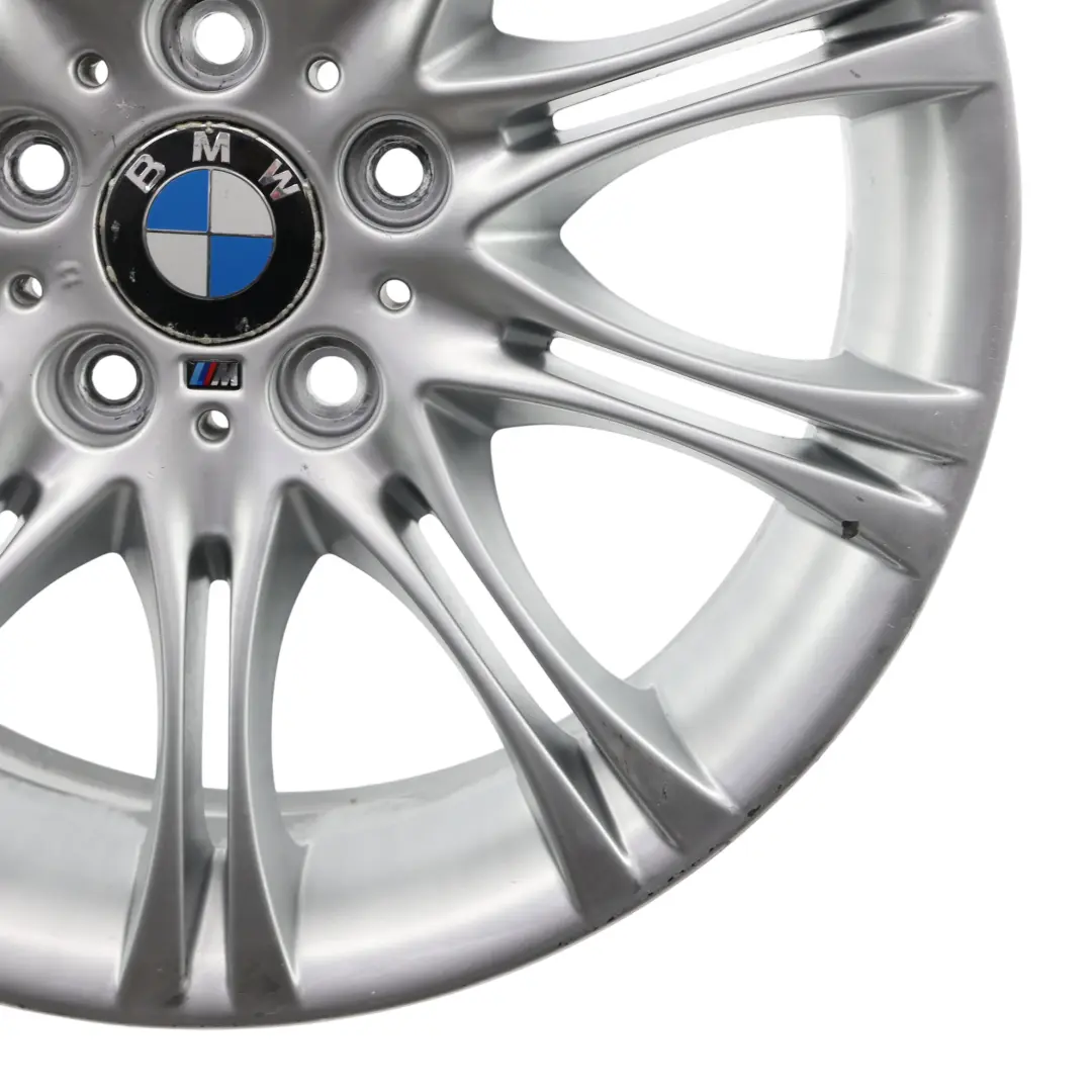 llanta Aleación Delantera Plata 18 "8J ET:47 M Doble Radio 135 para BMW E46 Z4 E85 con número de pieza 7896470 BMW E46 Z4 E85 llanta Aleación Delantera Plata 18 "8J ET:47 M Doble Radio 135 - SKU 7896470-1 - Número de pieza 7896470