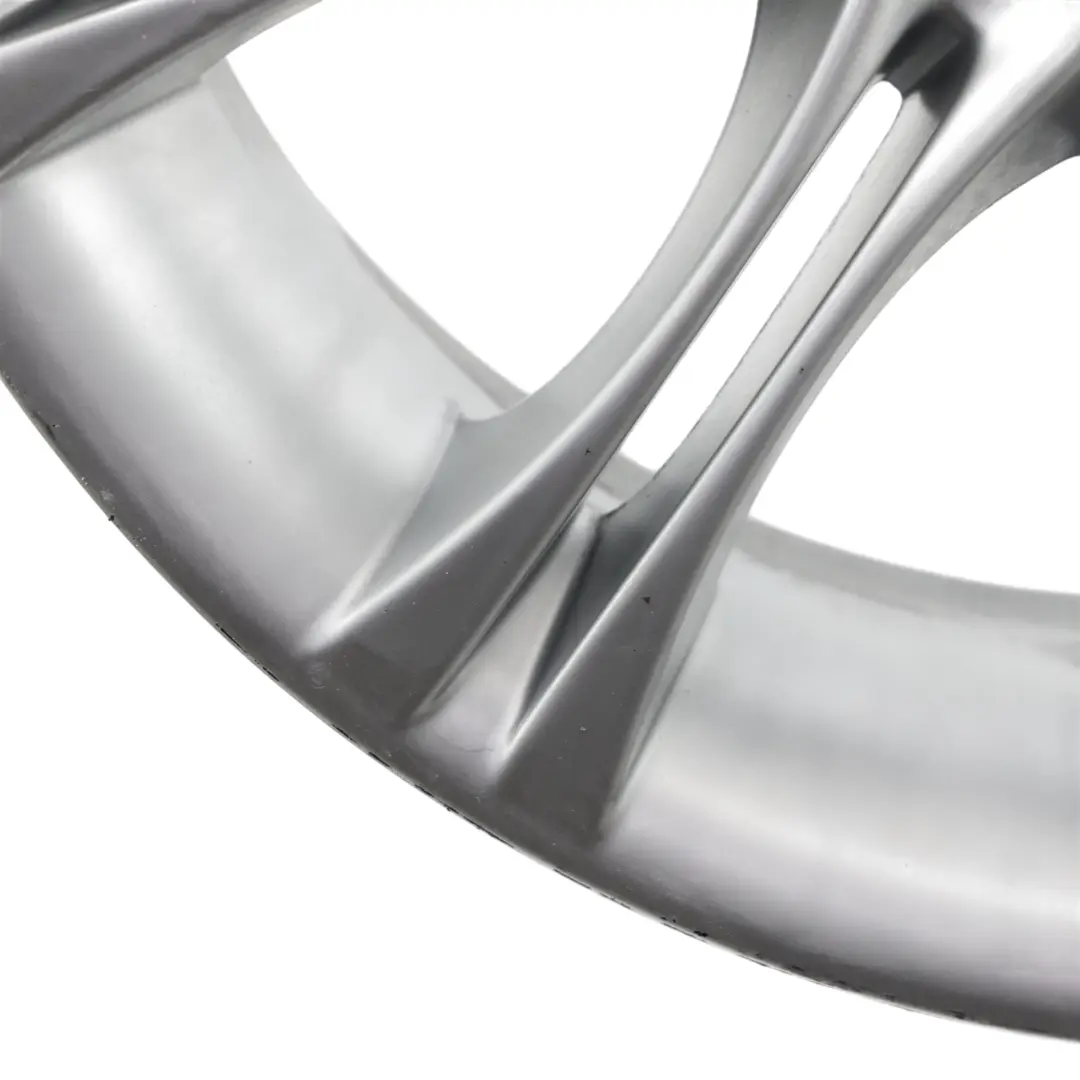 llanta Aleación Delantera Plata 18 "8J ET:47 M Doble Radio 135 para BMW E46 Z4 E85 con número de pieza 7896470 BMW E46 Z4 E85 llanta Aleación Delantera Plata 18 "8J ET:47 M Doble Radio 135 - SKU 7896470-1 - Número de pieza 7896470