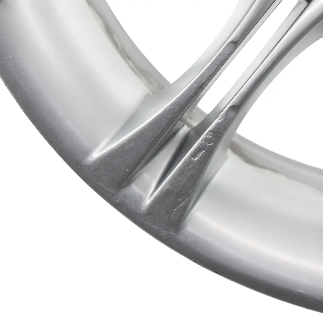 Argento Cerchio Anteriore In Lega 18" 8J ET:47 M Doppie Razze 135 per BMW E46 Z4 E85 con numero di parte 7896470 BMW E46 Z4 E85 Argento Cerchio Anteriore In Lega 18" 8J ET:47 M Doppie Razze 135 - SKU 7896470-2 - Numero di parte 7896470