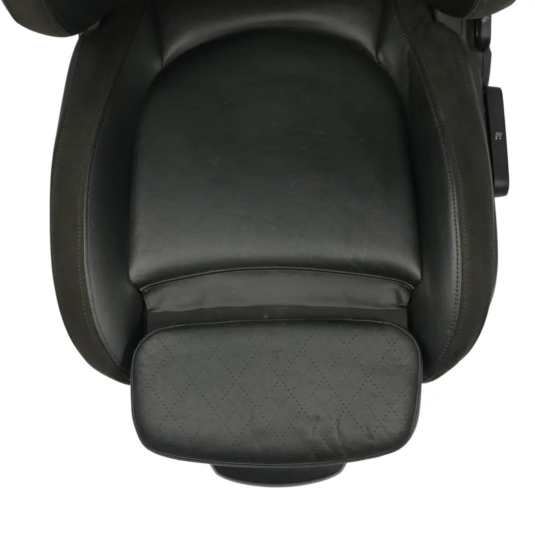 Asiento Delantero Sport Izquierdo Calefactable Tela Cuero Carbono Negro para Mini F56 con número de pieza 7946453 Mini F56 Asiento Delantero Sport Izquierdo Calefactable Tela Cuero Carbono Negro - SKU 7946453 - Número de pieza 7946453