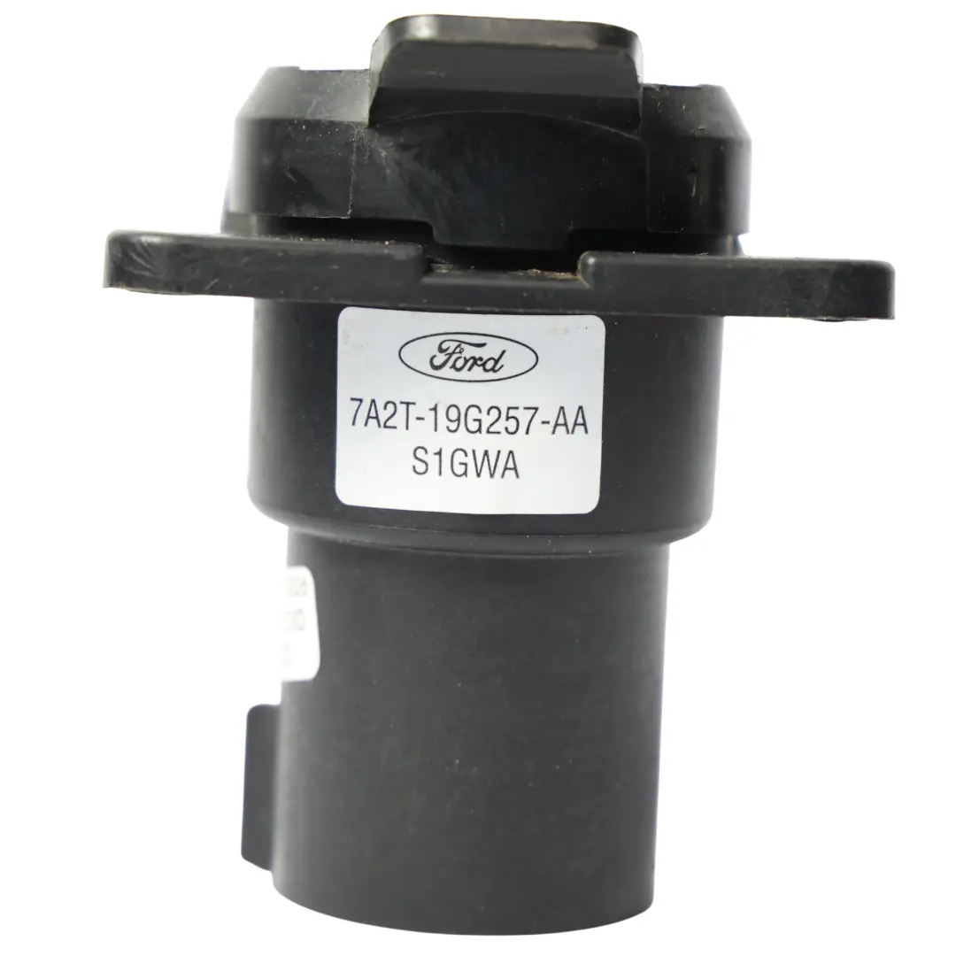 Ford Ranger Mk3 Bota Trasera Toma De Corriente Adicional 12V - SKU 7A2T-19G257-AA - Número de pieza 7A2T-19G257-AA