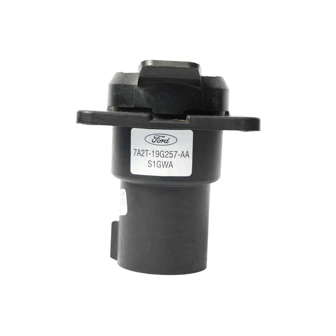 Mk3 Stivale Posteriore Presa Di Corrente Aggiuntiva 12V 7A2T19G257AA per Ford Ranger con numero di parte 7A2T-19G257-AA Ford Ranger Mk3 Stivale Posteriore Presa Di Corrente Aggiuntiva 12V 7A2T19G257AA - SKU 7A2T-19G257-AA - Numero di parte 7A2T-19G257-AA