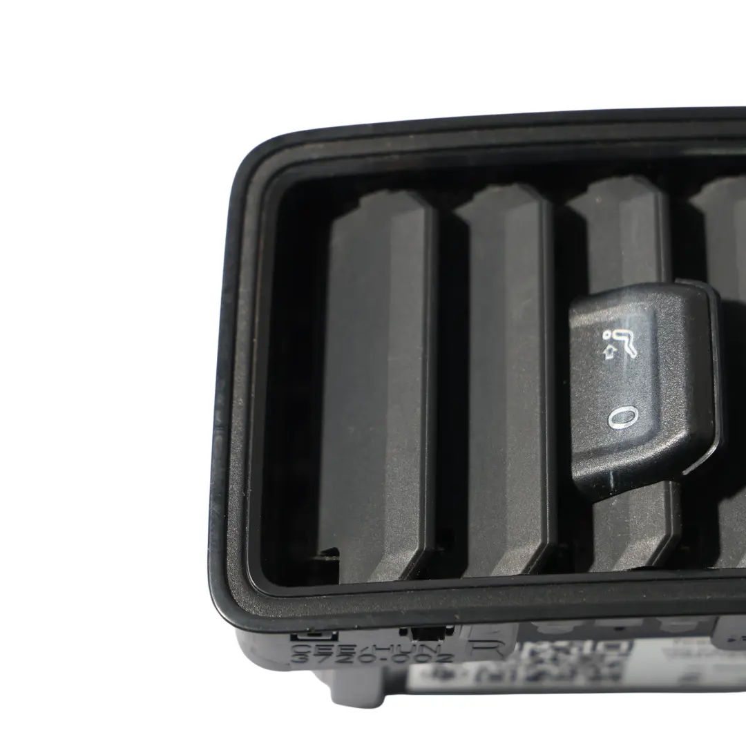 VW Crafter Mk2 SY Griglia Uscita Aria Cruscotto Interno Destro - SKU 7C0819704B - Numero di parte 7C0819704B