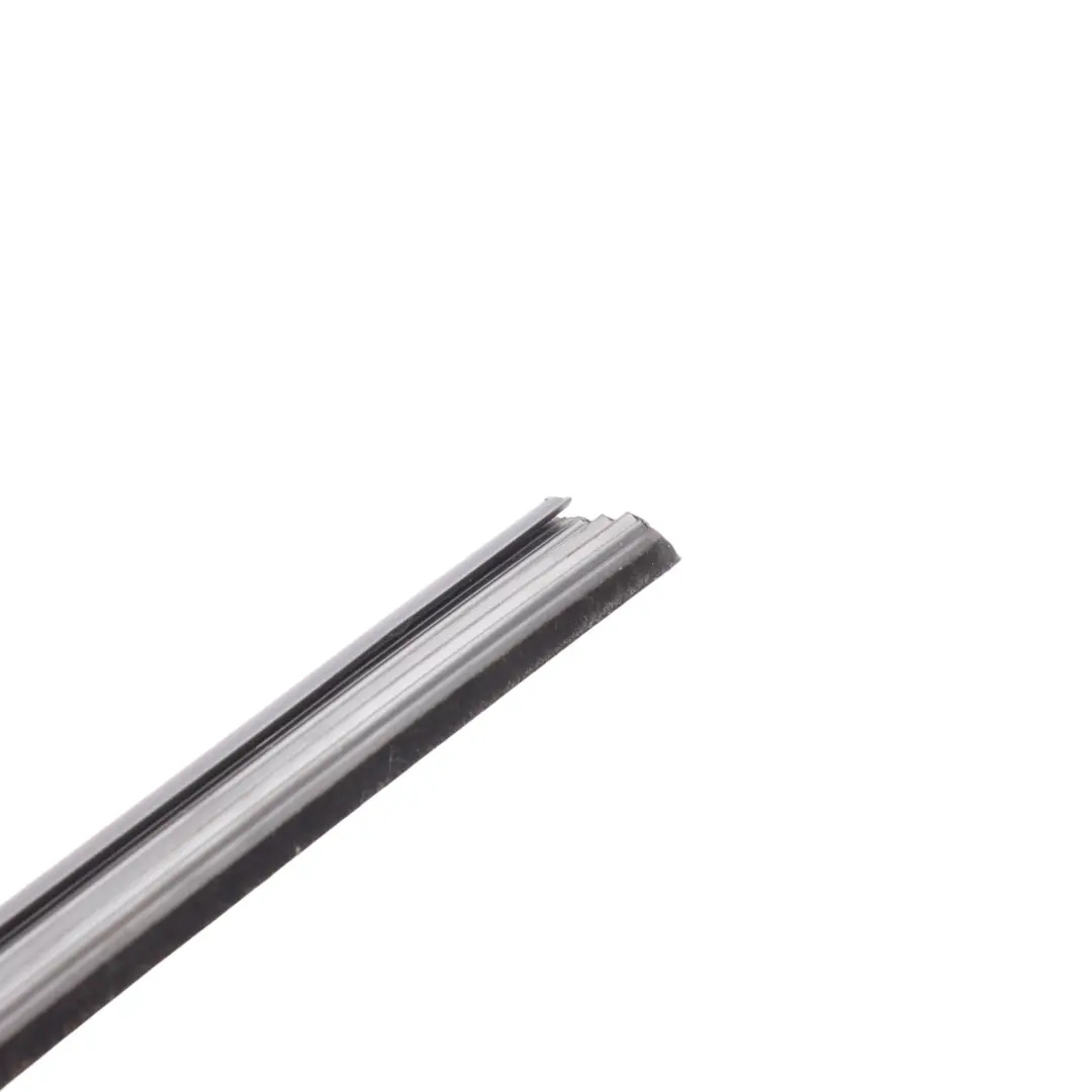 Junta Sellado Ventana Delantera Derecha para Volkswagen Crafter SY con número de pieza 7C0837472A Volkswagen Crafter SY Junta Sellado Ventana Delantera Derecha - SKU 7C0837472A - Número de pieza 7C0837472A