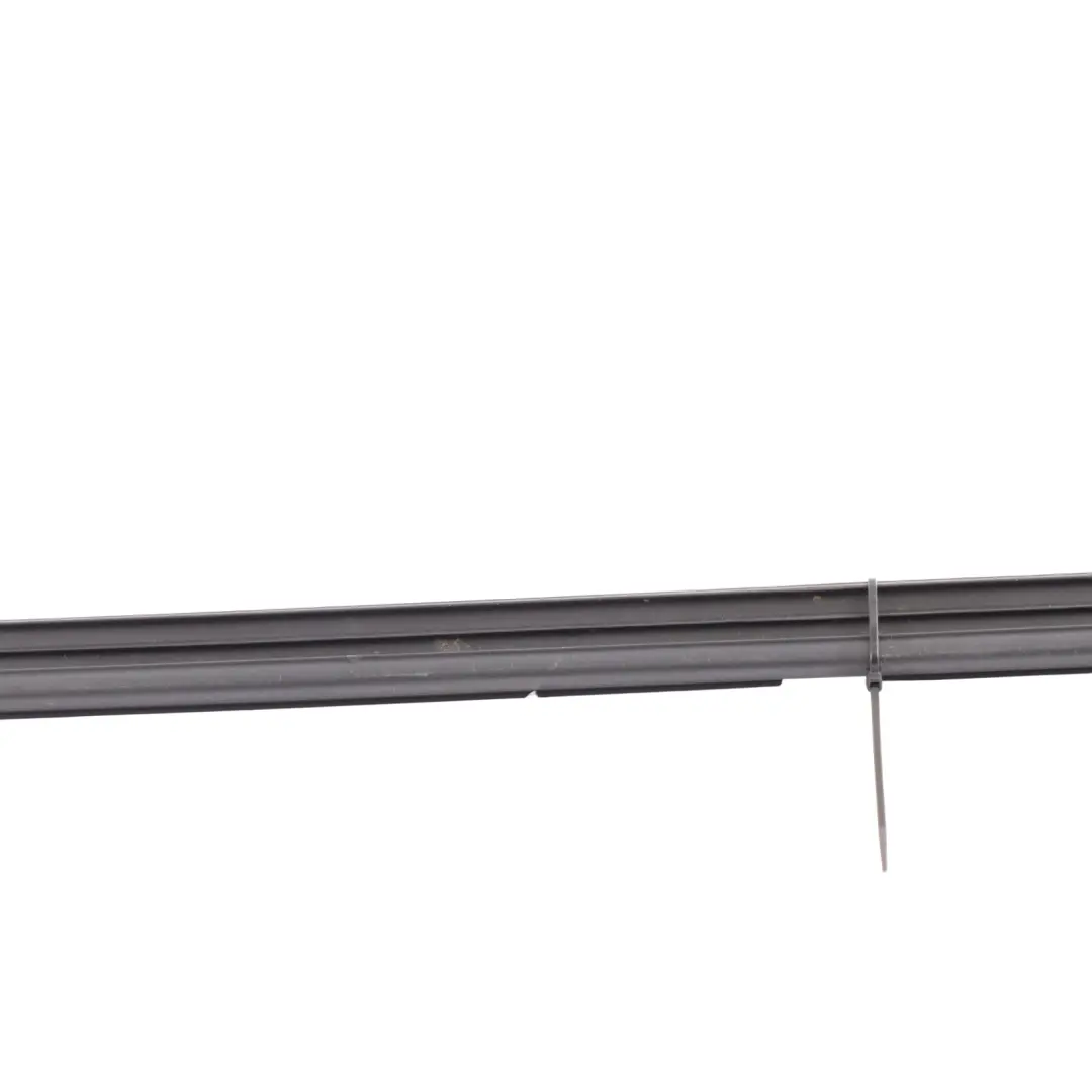 Volkswagen Crafter SY Guarnizione Vetro Anteriore Destro - SKU 7C0837472A - Numero di parte 7C0837472A