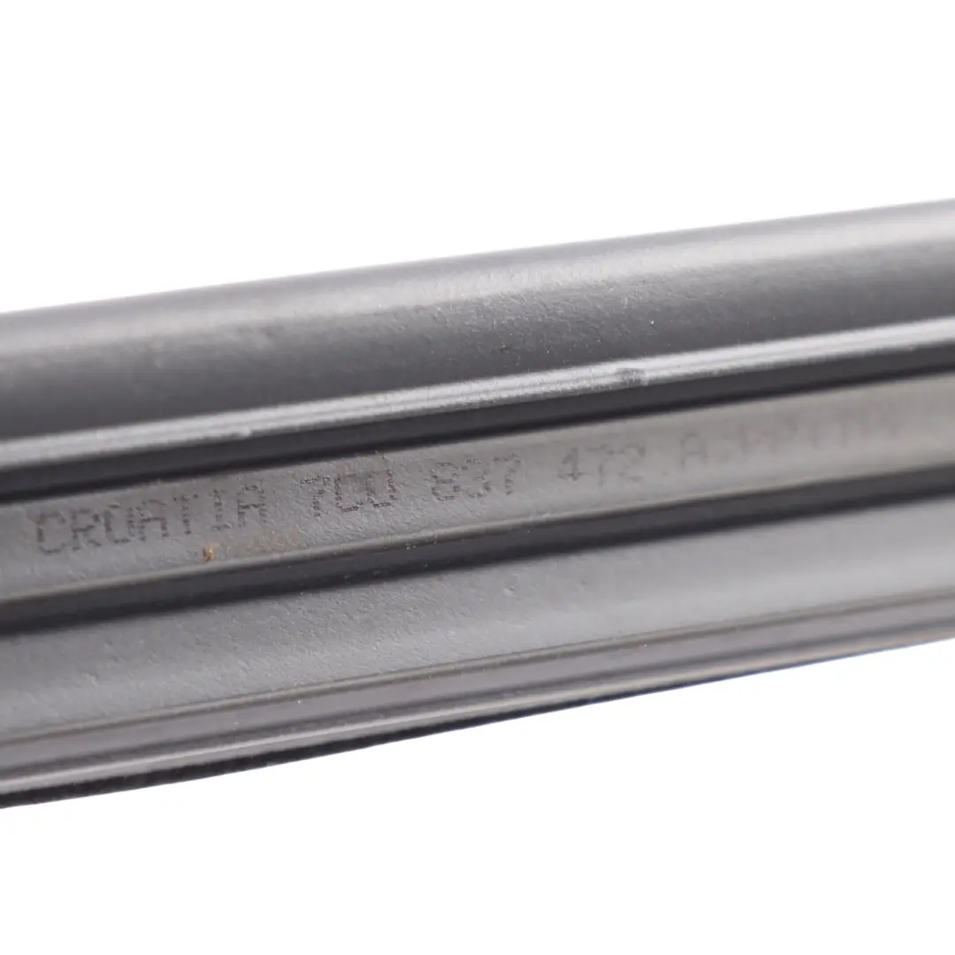 Joint Étanchéité Vitre Avant Droit pour Volkswagen Crafter SY à propos du numéro de pièce 7C0837472A Volkswagen Crafter SY Joint Étanchéité Vitre Avant Droit - SKU 7C0837472A - Numéro de pièce 7C0837472A