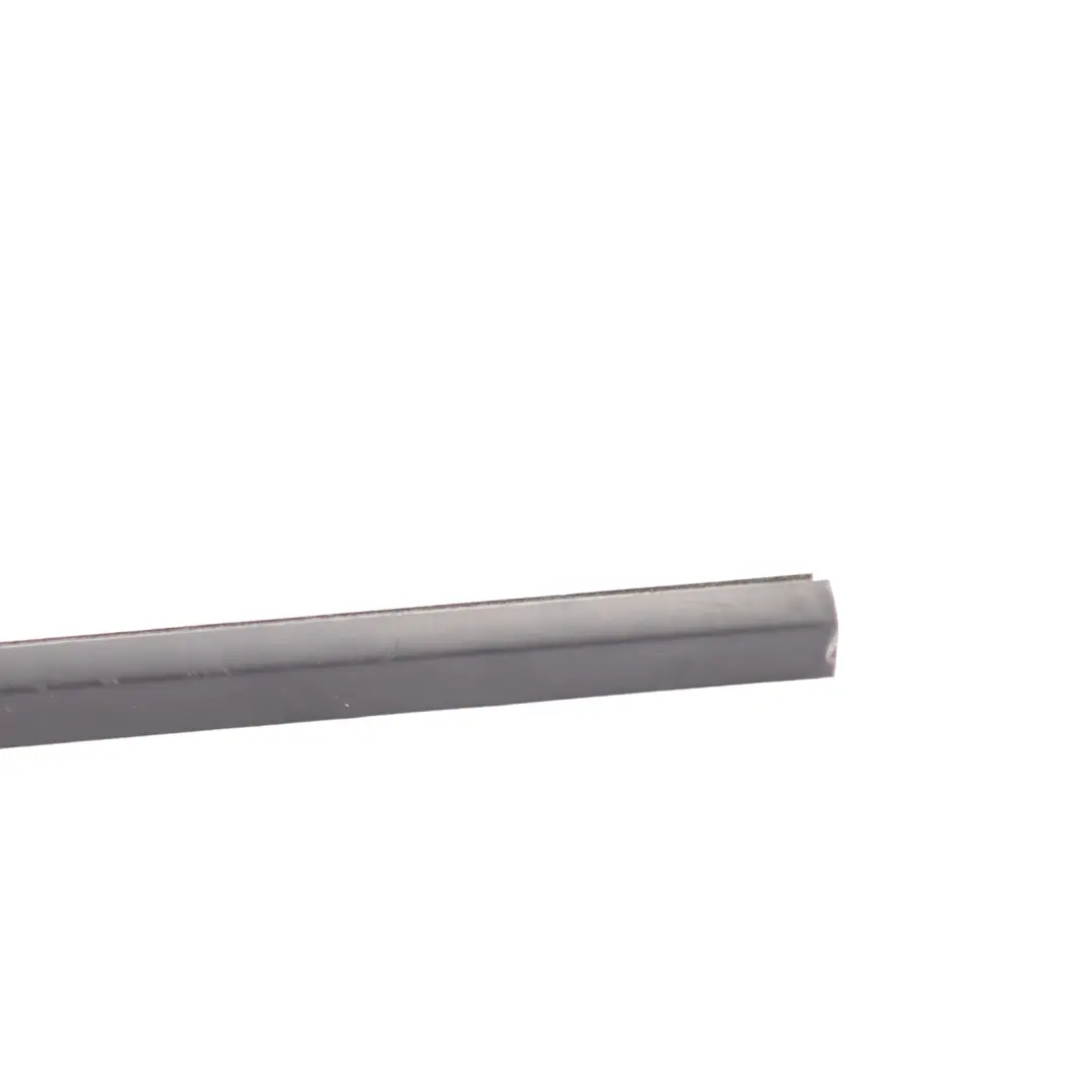 Joint Étanchéité Vitre Avant Droit pour Volkswagen Crafter SY à propos du numéro de pièce 7C0837478 Volkswagen Crafter SY Joint Étanchéité Vitre Avant Droit - SKU 7C0837478 - Numéro de pièce 7C0837478