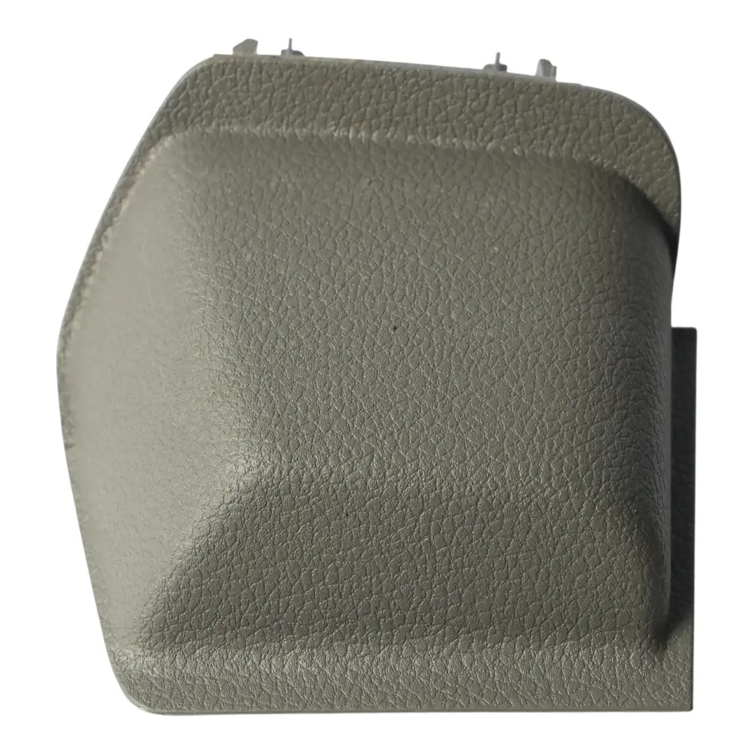 Salpicadero Embellecedor Panel Gris Derecho para Volkswagen Crafter SY con número de pieza 7C0858218 Volkswagen Crafter SY Salpicadero Embellecedor Panel Gris Derecho - SKU 7C0858218 - Número de pieza 7C0858218