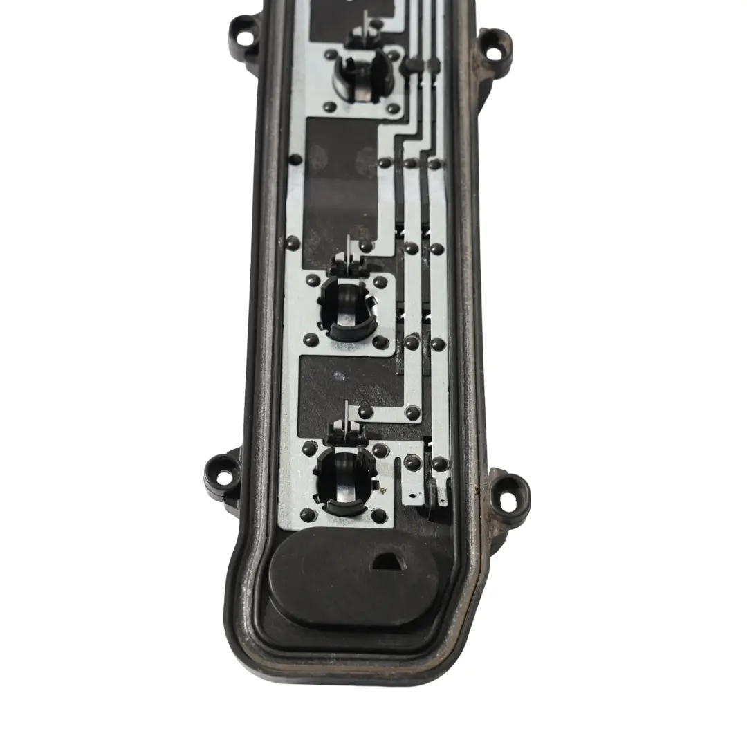 Mk2 Douille De Feu Arrière Gauche pour VW Volkswagen Crafter à propos du numéro de pièce 7C0945257A VW Volkswagen Crafter Mk2 Douille De Feu Arrière Gauche - SKU 7C0945257A - Numéro de pièce 7C0945257A