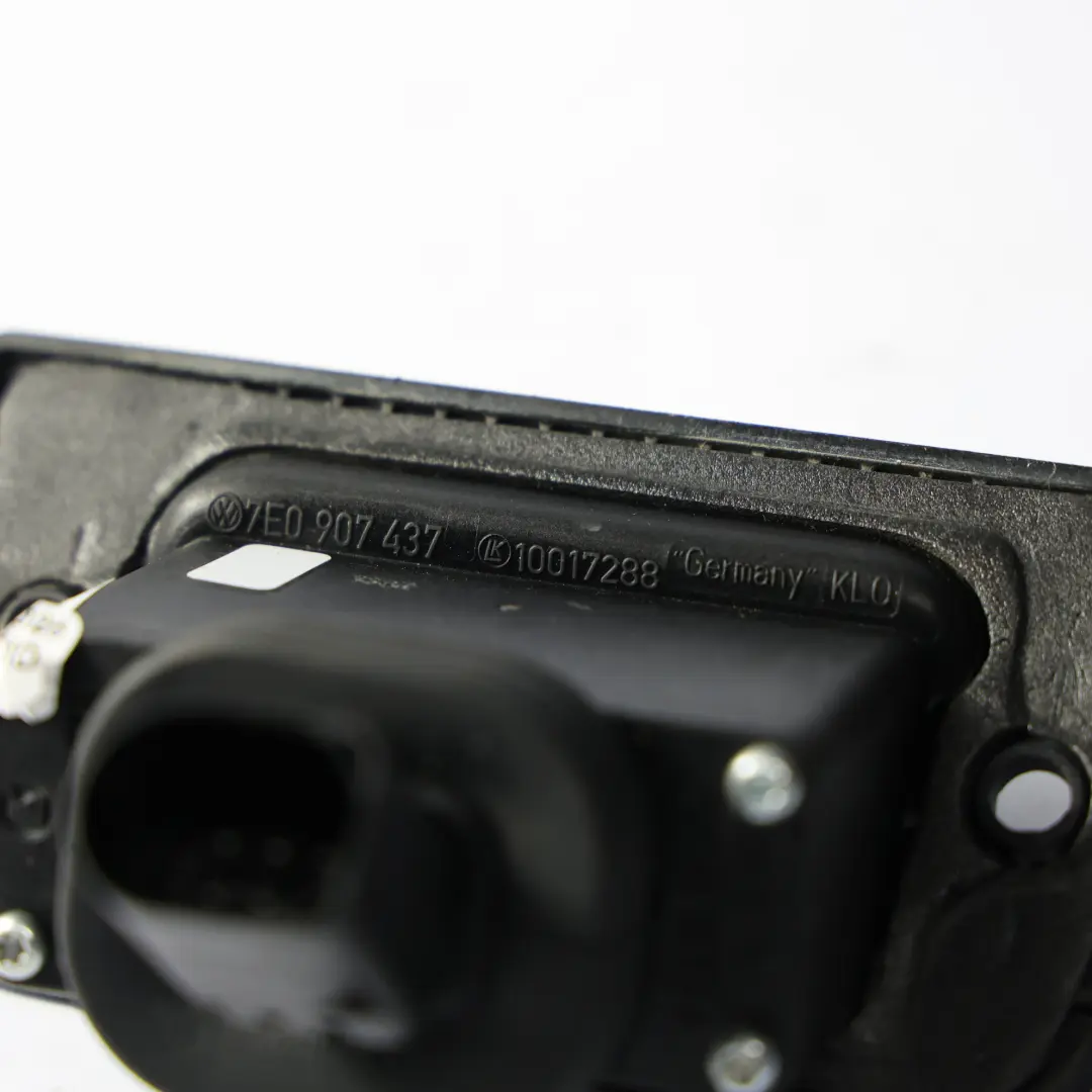 Schiebetür Kontakt Sensor Links Fahrerseite für Volkswagen Transporter T5 mit Teilenummer 7E0907437 Volkswagen Transporter T5 Schiebetür Kontakt Sensor Links Fahrerseite - SKU 7E0907437 - Teilenummer 7E0907437