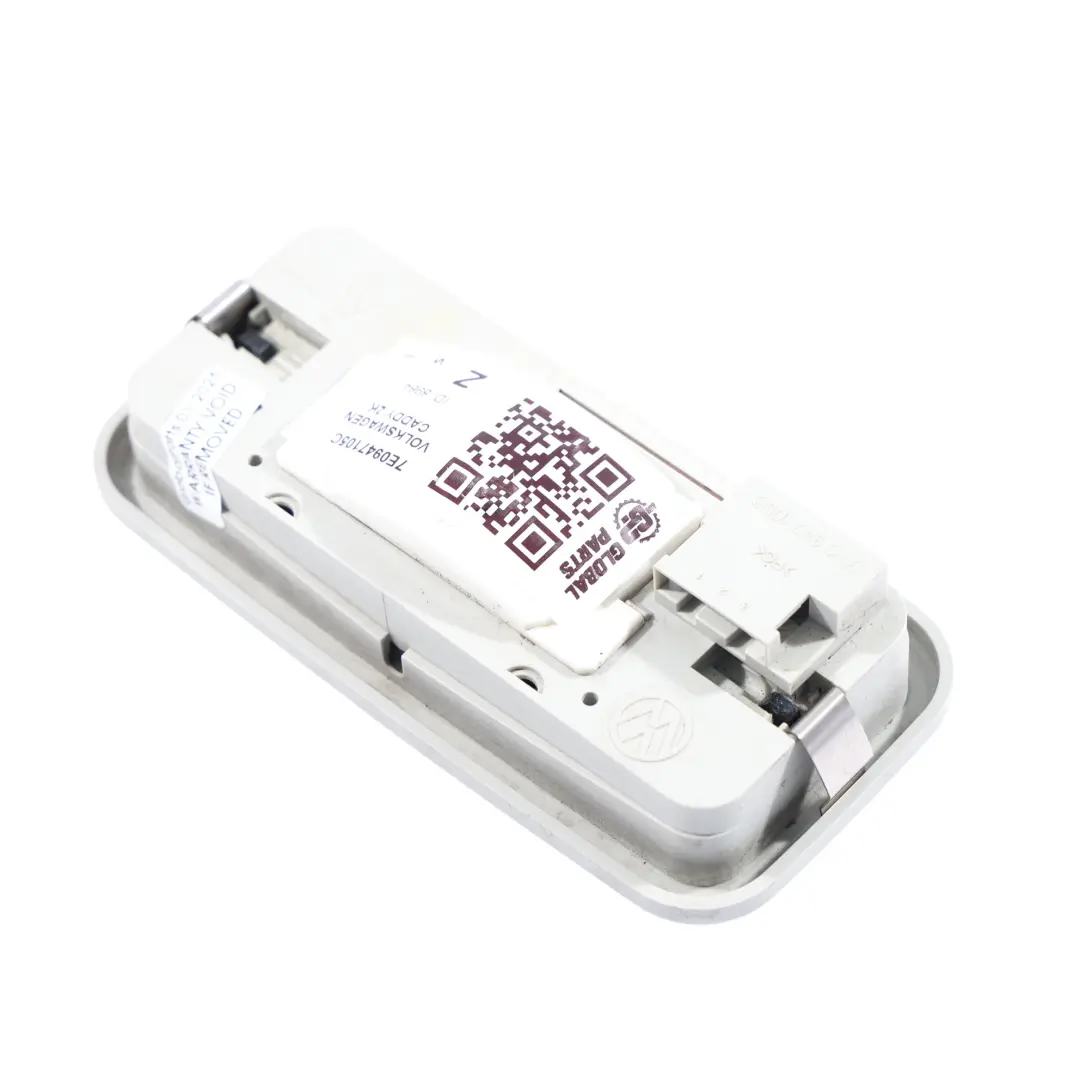 Volkswagen VW Caddy 2K Lampa Lampka Podsufitki Tył Szara - SKU 7E0947105C - Numer Części 7E0947105C