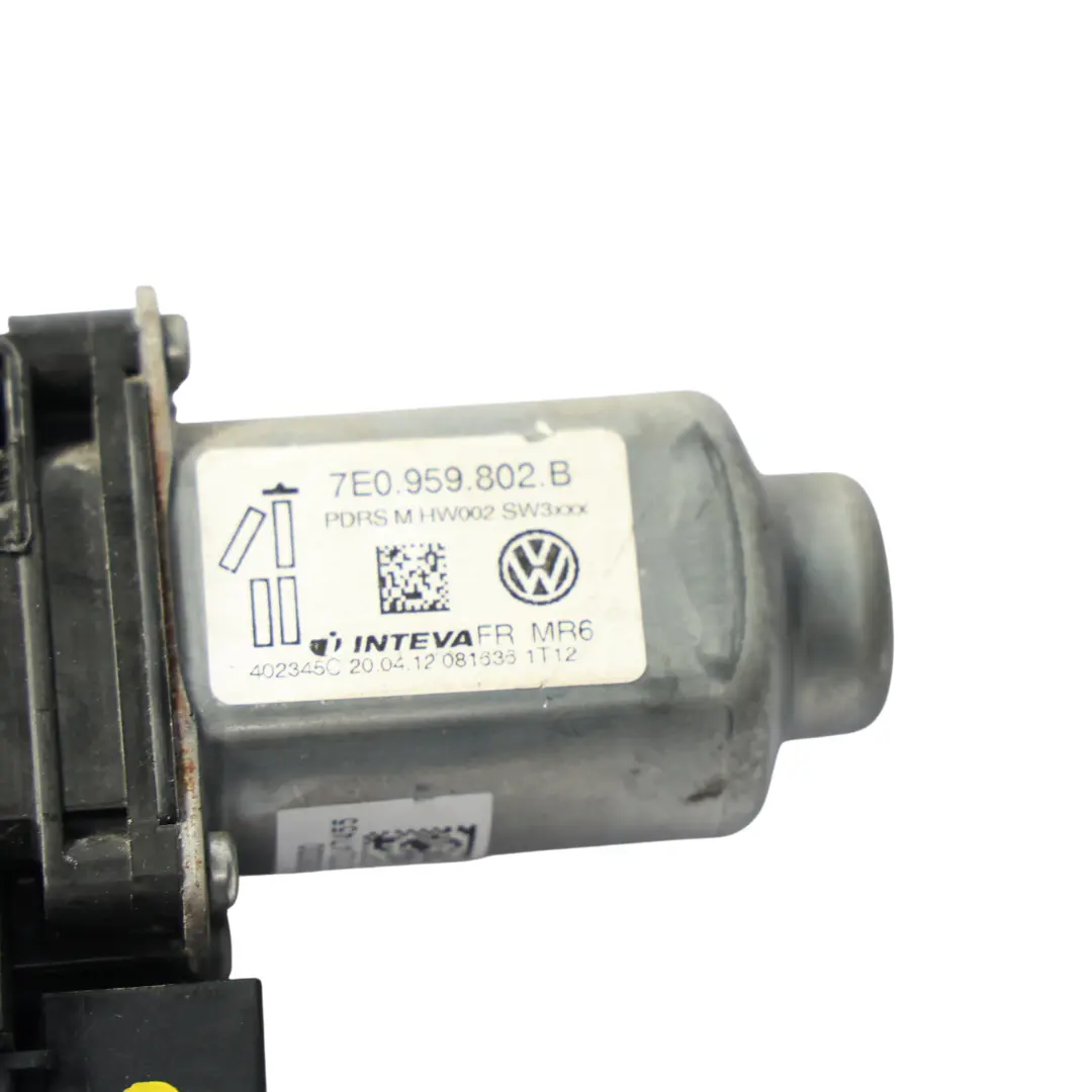 Door Window Lifter Motor Front Left N/S to Volkswagen Transporter T5 with Part number 7E0959802B Volkswagen Transporter T5 Door Window Lifter Motor Front Left N/S - SKU RHD-7E0959802B - Part number 7E0959802B