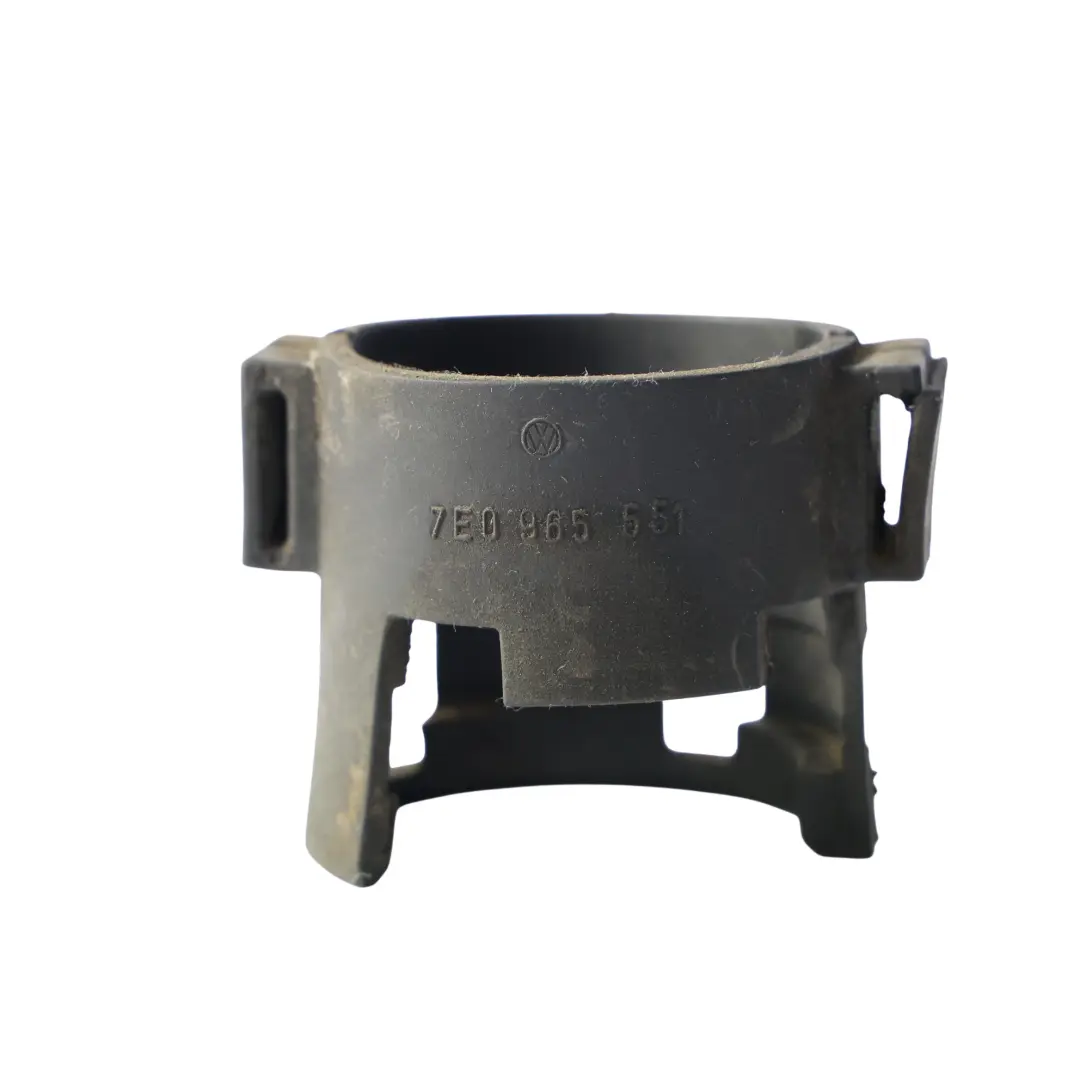 Support Pompe À Eau Refroidissement pour VW Volkswagen Transporter T5 à propos du numéro de pièce 7E0965551 VW Volkswagen Transporter T5 Support Pompe À Eau Refroidissement - SKU 7E0965551 - Numéro de pièce 7E0965551