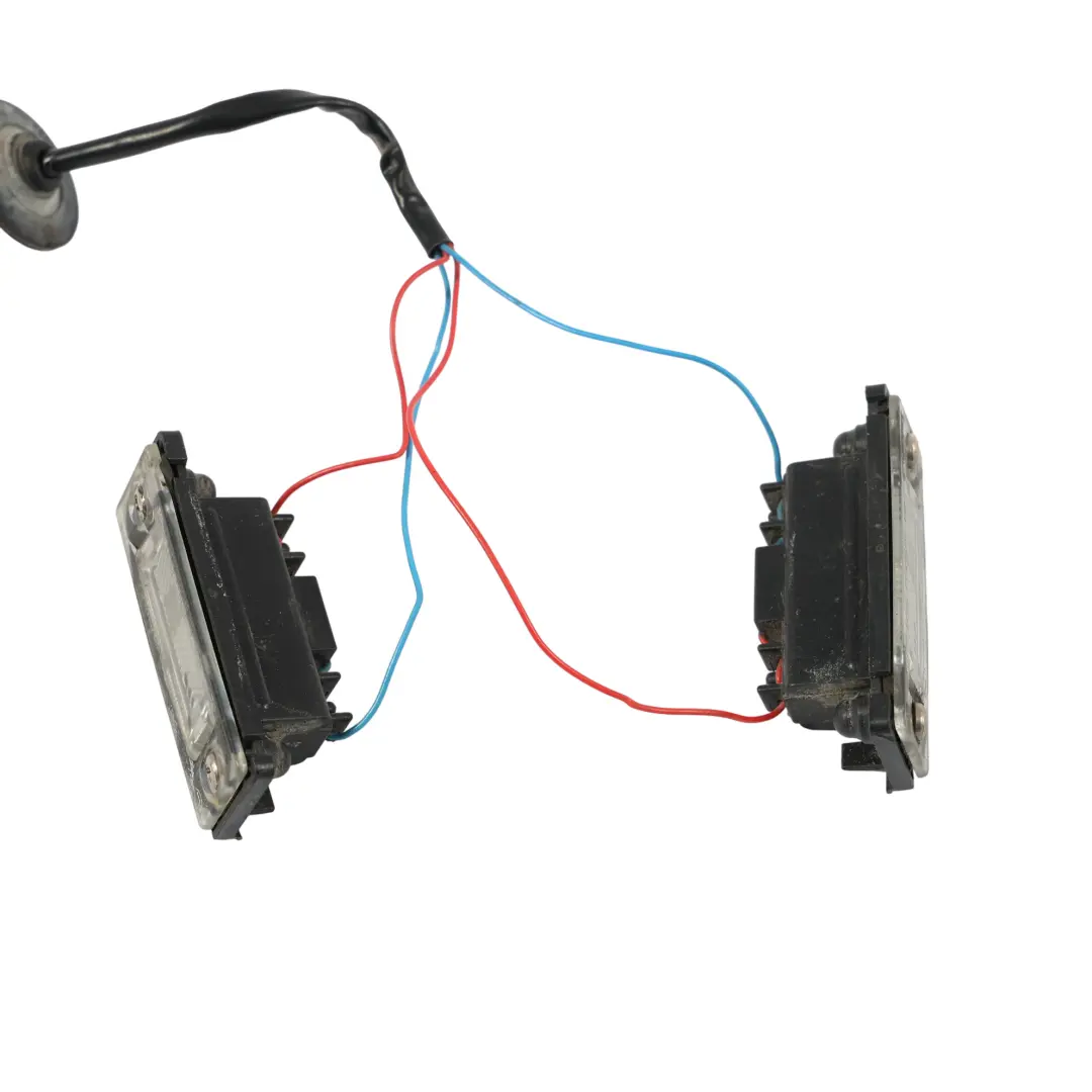 VW Transporter T5 Lampa Oświetlenie Tablicy Rejestracyjnej Tył - SKU 7H0827740 - Numer Części 7H0827740