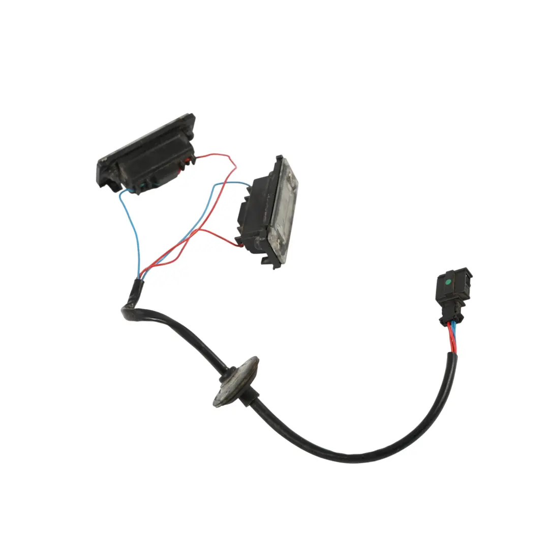 VW Transporter T5 Lampa Oświetlenie Tablicy Rejestracyjnej Tył - SKU 7H0827740 - Numer Części 7H0827740