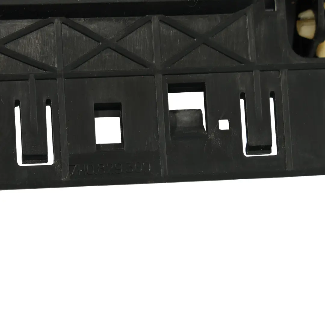 VW Volkswagen Transporter T5 Puerta Trasera Manija Agarradera Abridor - SKU 7H0829309 - Número de pieza 7H0829309