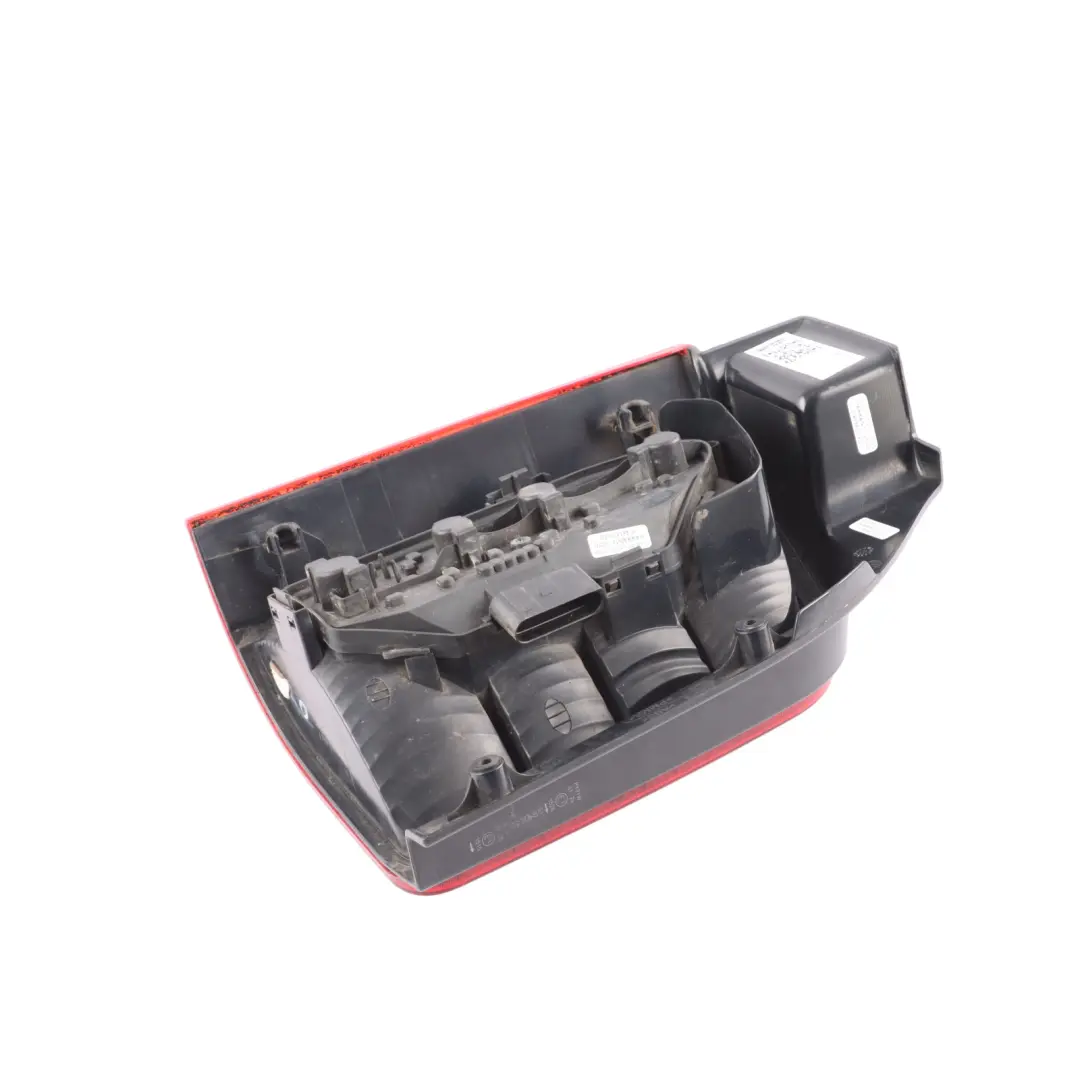 Lamp Right O/S Tail Light Side Panel to Volkswagen Transporter T5 Rear with Part number 7H0945096F Volkswagen Transporter T5 Rear Lamp Right O/S Tail Light Side Panel - SKU 7H0945096F - Part number 7H0945096F
