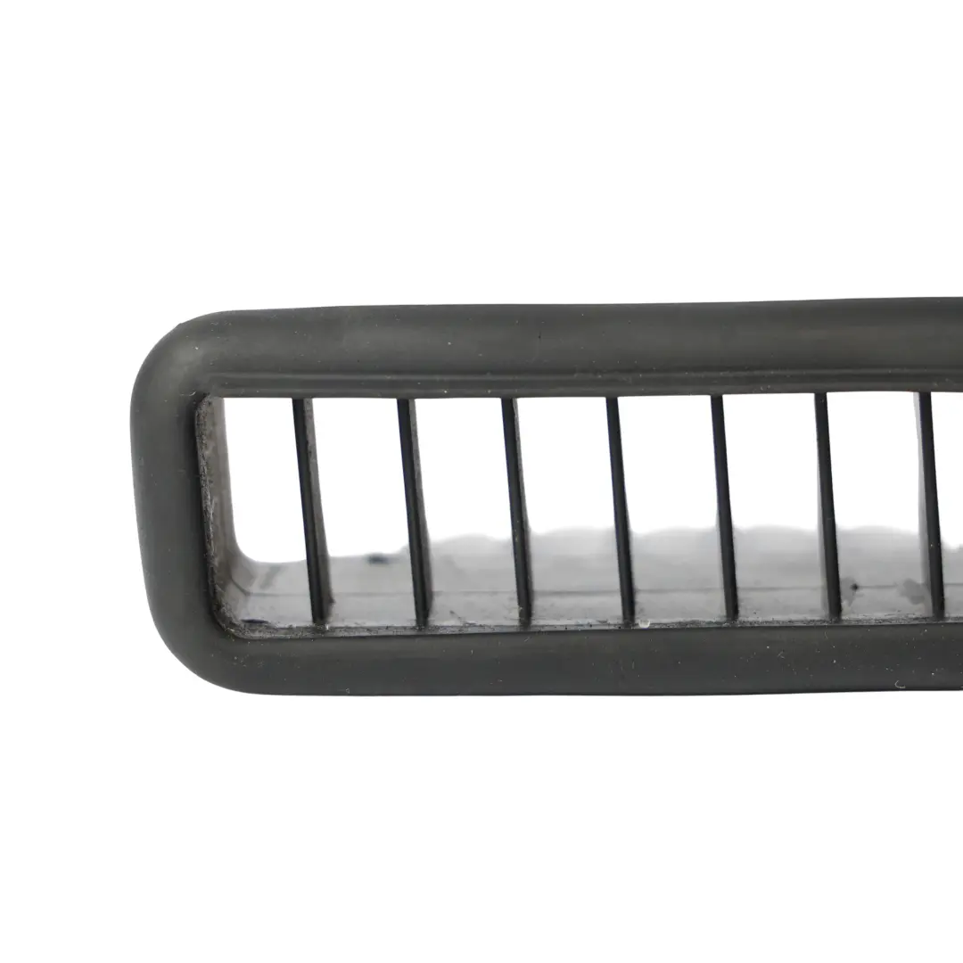 7L Porsche Cayenne 9PA Ugello Griglia Sfiato Aria Destra per VW Touareg con numero di parte 7L0819986B VW Touareg 7L Porsche Cayenne 9PA Ugello Griglia Sfiato Aria Destra - SKU 7L0819986B - Numero di parte 7L0819986B