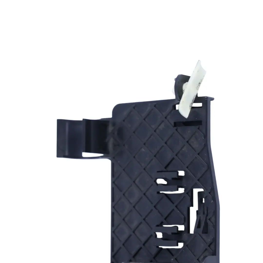 Support Fixation Module Siège Avant Gauche pour Porsche Cayenne 9PA 955 à propos du numéro de pièce 7L0959667F Porsche Cayenne 9PA 955 Support Fixation Module Siège Avant Gauche - SKU 7L0959667F - Numéro de pièce 7L0959667F