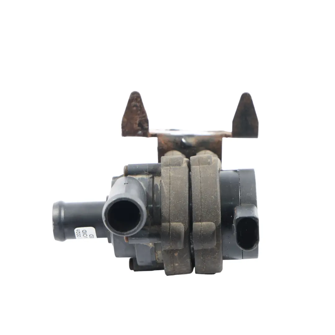 Volkswagen Touareg 7L Auxiliary Additional Water Pump Diesel Engine L - SKU 7L0965561 - Part number 7L0965561