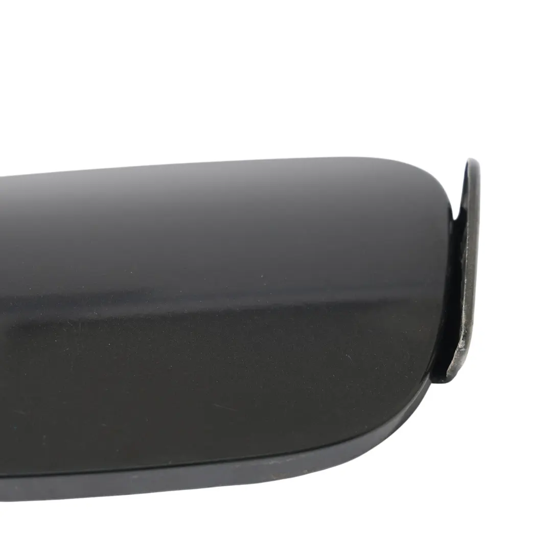 Trappe À Carburant Noir Basalte - C9Z pour Porsche Cayenne Turbo 9PA à propos du numéro de pièce 7L5809905B Porsche Cayenne Turbo 9PA Trappe À Carburant Noir Basalte - C9Z - SKU 7L5809905B-BAB - Numéro de pièce 7L5809905B