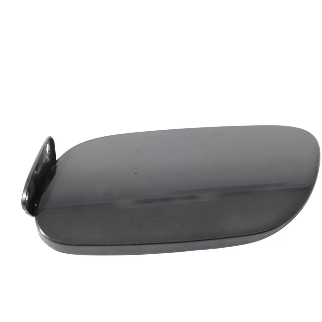 Trappe À Carburant Noir Basalte - C9Z pour Porsche Cayenne Turbo 9PA à propos du numéro de pièce 7L5809905B Porsche Cayenne Turbo 9PA Trappe À Carburant Noir Basalte - C9Z - SKU 7L5809905B-BAB - Numéro de pièce 7L5809905B