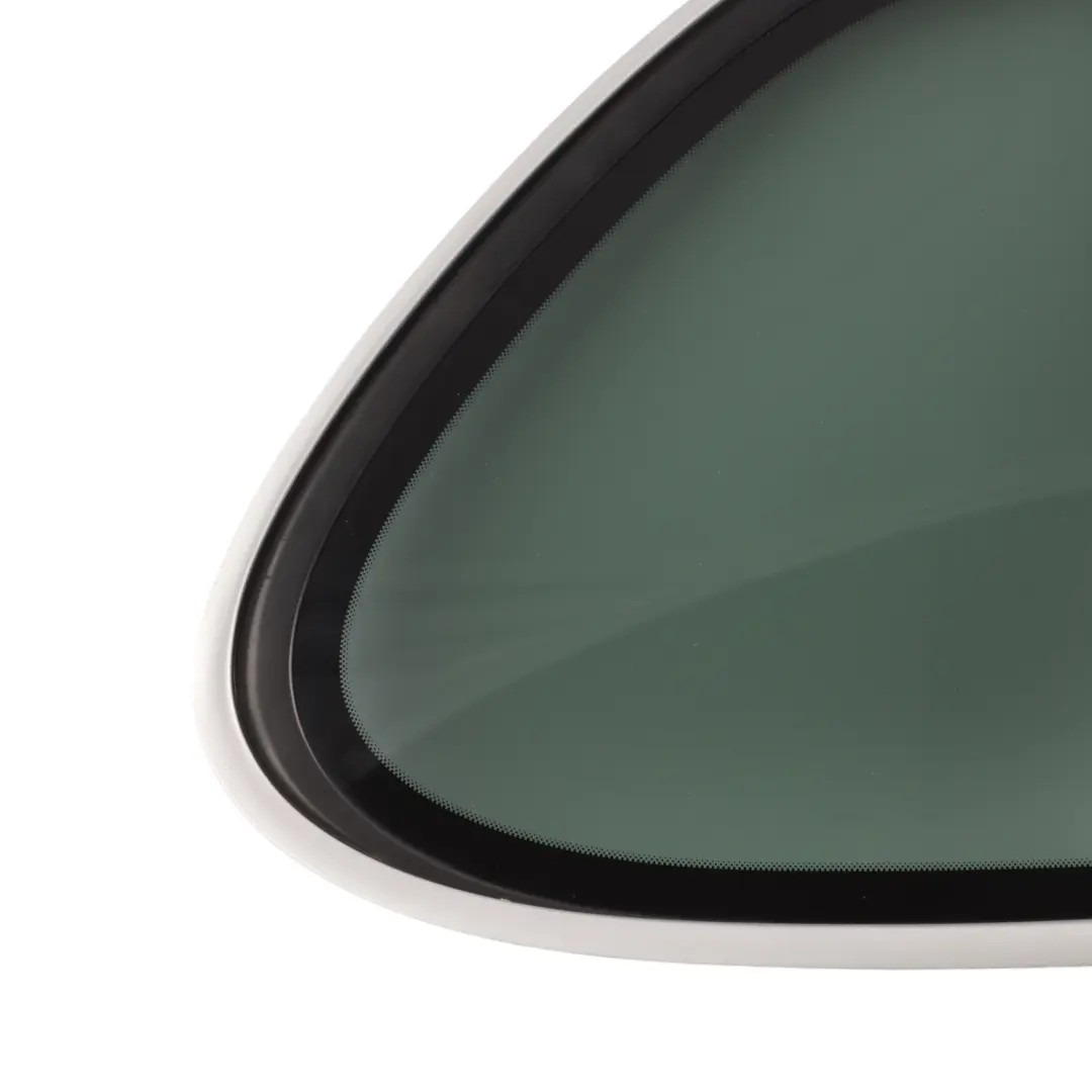 Quarter Window Rear Right O/S to Porsche Cayenne 9PA 955 with Part number 7L5845298 Porsche Cayenne 9PA 955 Quarter Window Rear Right O/S - SKU 7L5845298-1 - Part number 7L5845298